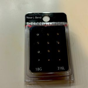 nose studs